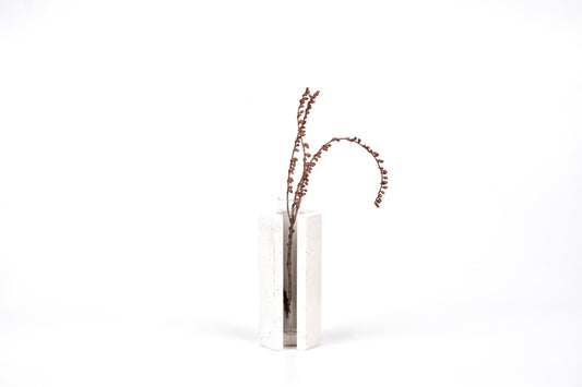 Concrete vase - hexagon with slot - "white"