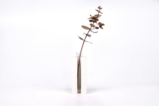 Concrete vase - square with slot - "white"