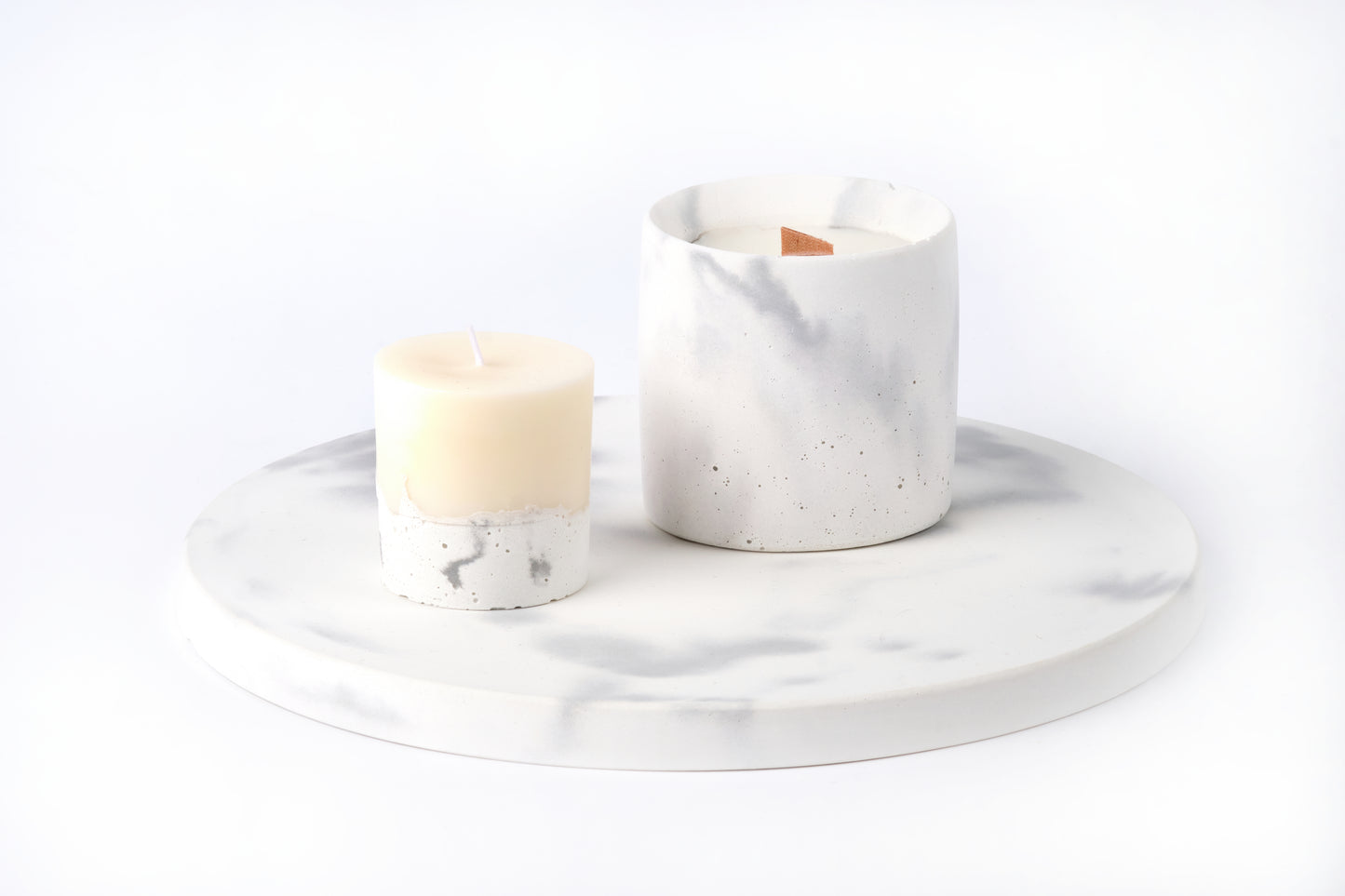 Concrete candle - "marble white"