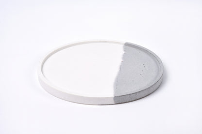 Concrete round tray / accessory holder (large) - "couple"