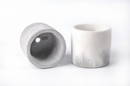 Concrete planter (cylinder) - "couple"