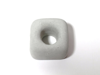 Concrete toothbrush holder (Round dice shape)