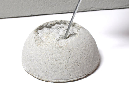 Moon surface photo stand / memo stand (Meteorite with metal clip)