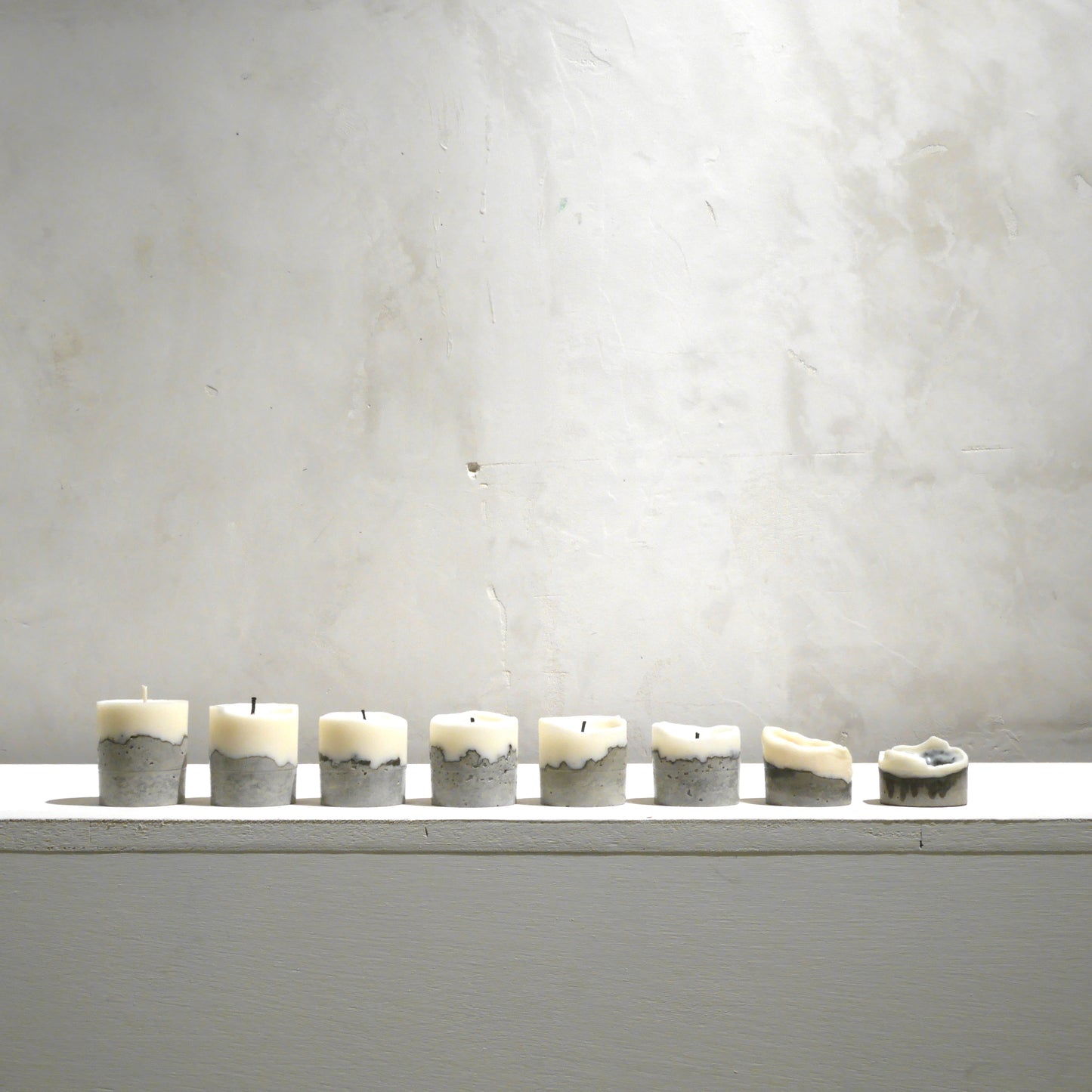 Concrete candle - "grey"
