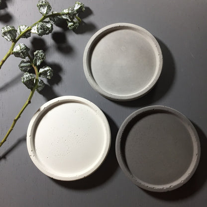 Concrete round tray / accessory holder (small) - "grey"