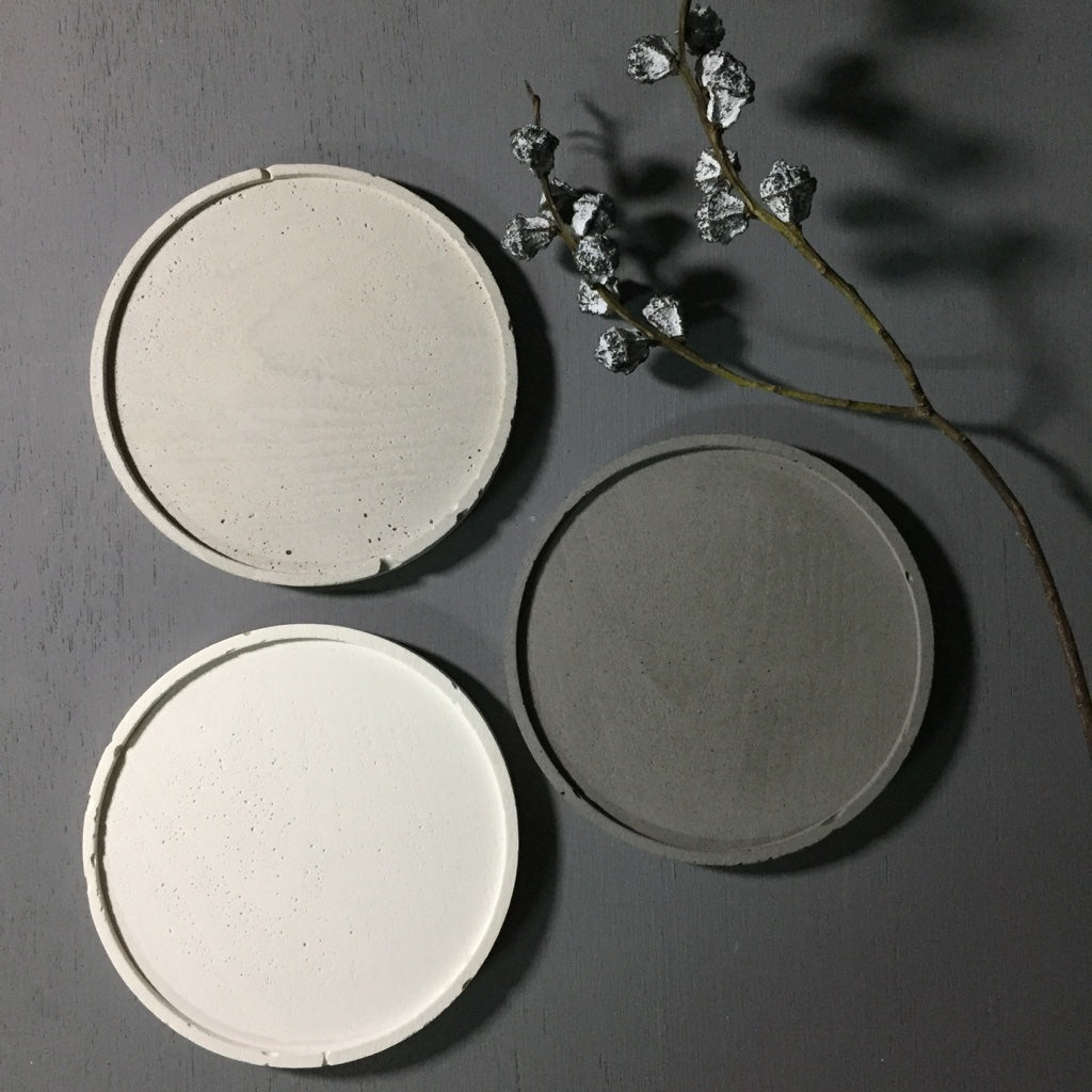 Concrete round tray / accessory holder (large) - "dark grey"