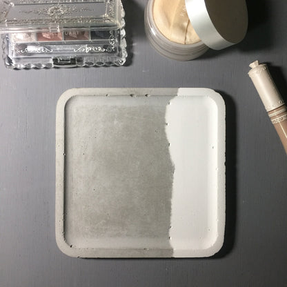 Concrete square tray / accessory holder (large) - "couple"