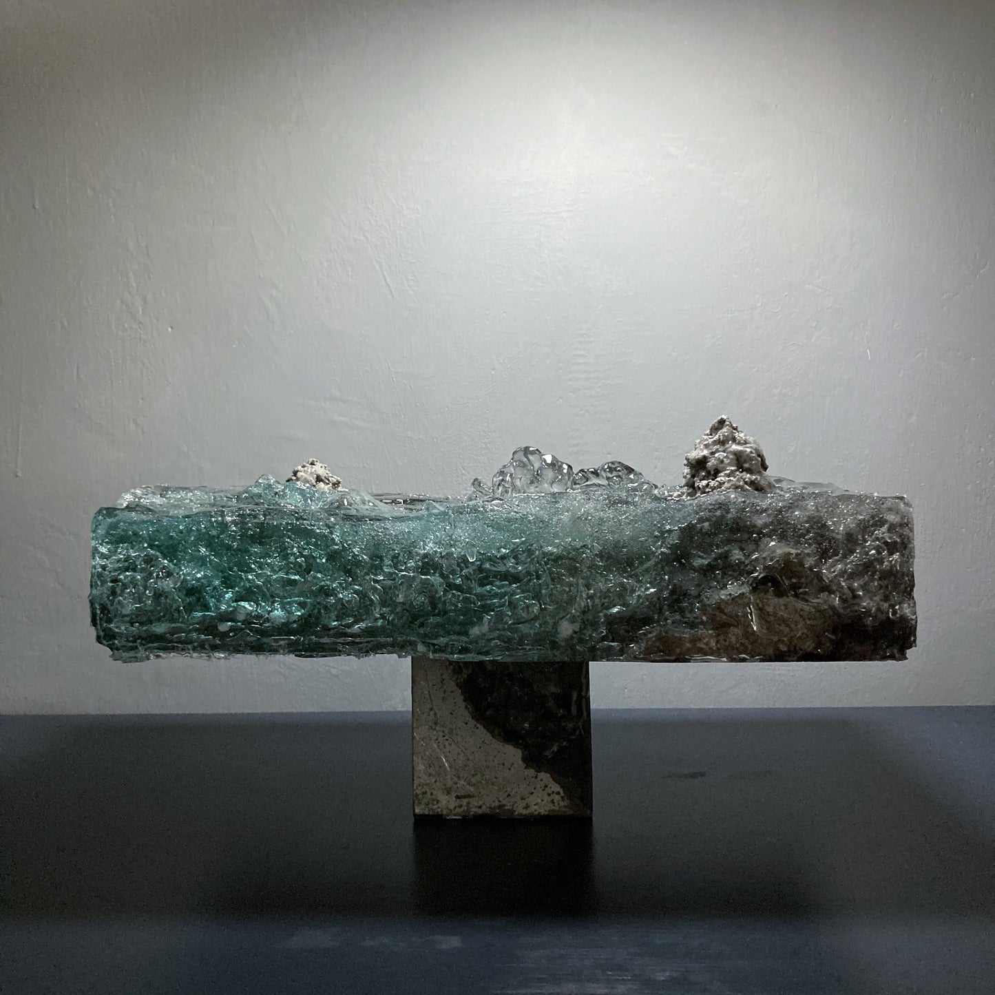 concrete x resin art | floating ocean - tectonic, 2022 | W350mm x D200mm x H190mm