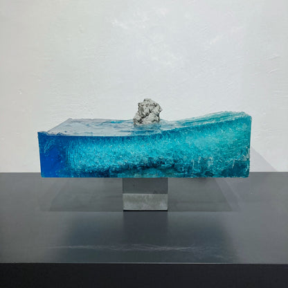 concrete x resin art | floating ocean - bubbles attack, 2021 | W350mm x D200mm x H210mm
