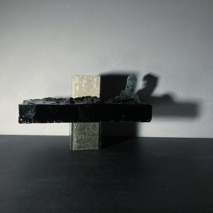 concrete x resin art | floating ocean - lonely deathtrap, 2021 | W350mm x D200mm x H225mm