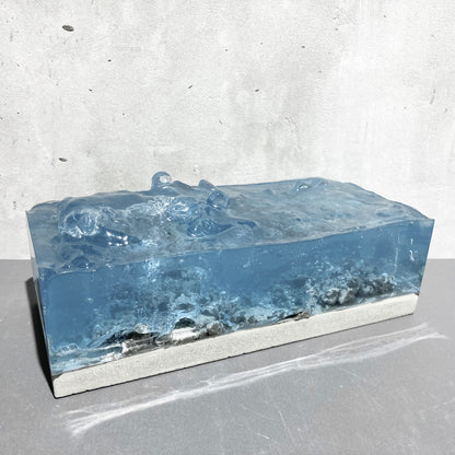 concrete x resin art | water cave, 2020 | W205mm x D90mm x H80mm
