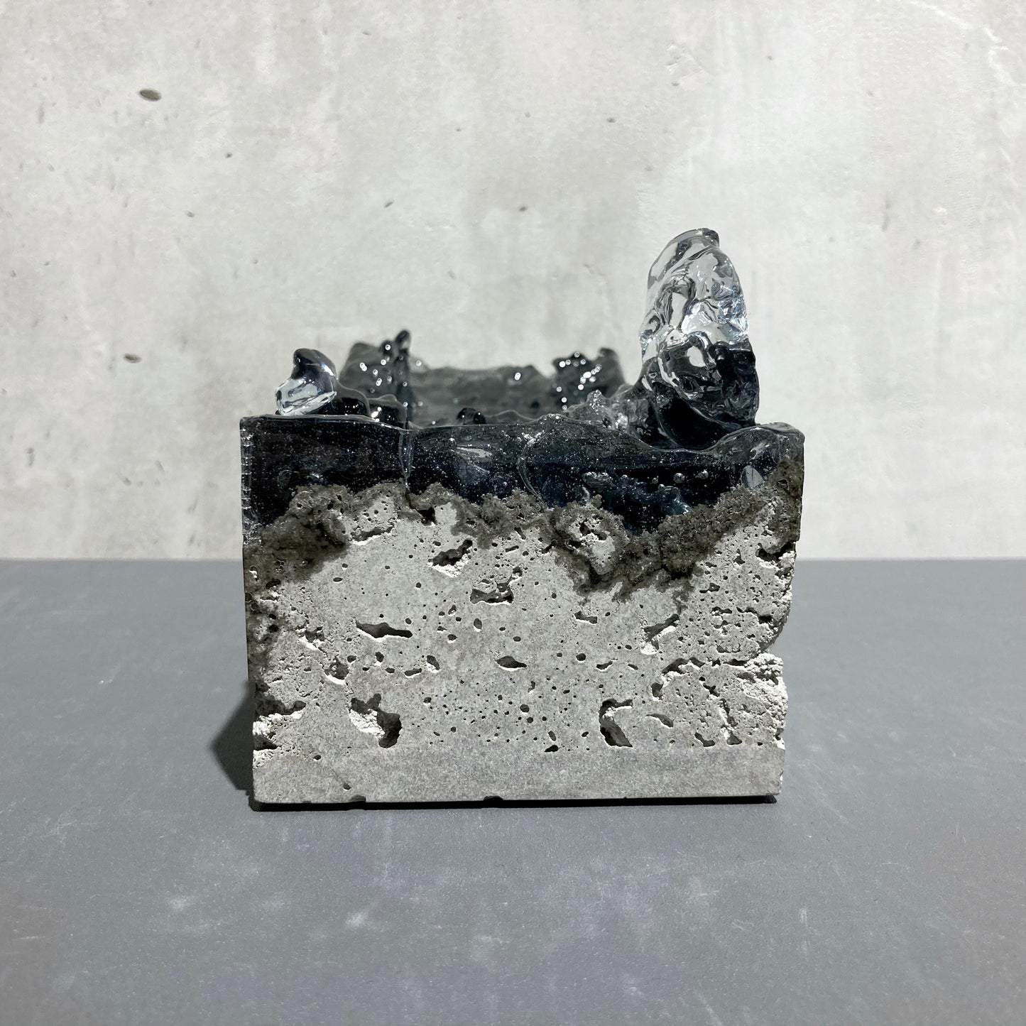 concrete x resin art | 11000 meters, 2020 | W205mm x D90mm x H100mm